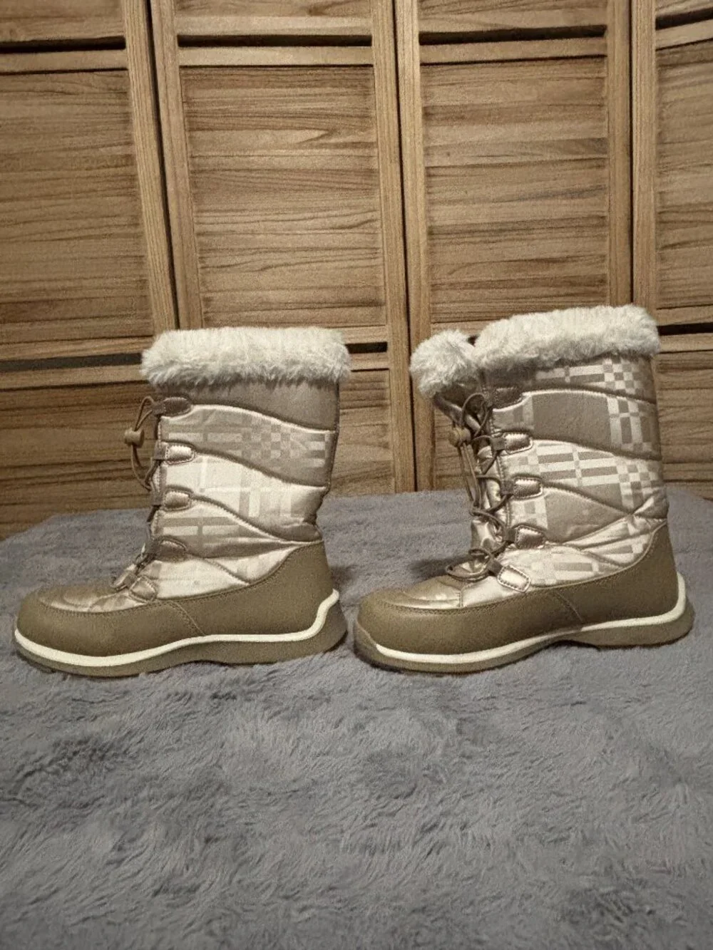 Lands End Champagne Satin Sherpa Snow Boots Youth 6M Womens 7.5-8; Tall 10